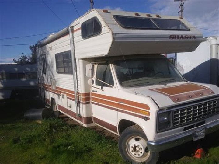 What kind of vehicle is a Shasta motor home?