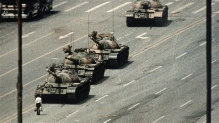 What major events happened in 1989?
