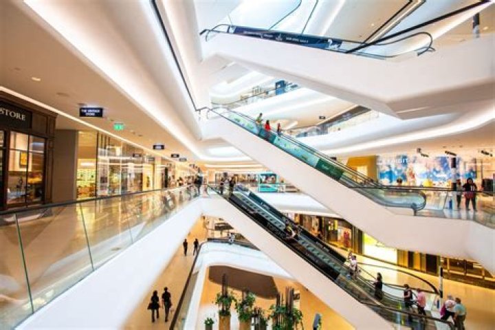 What mall has the most expensive stores?