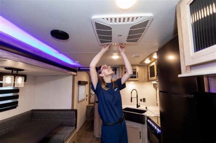 What to do if your RV freezes in cold weather?