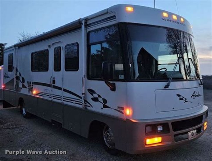 What was the name of the 1998 Winnebago RV?