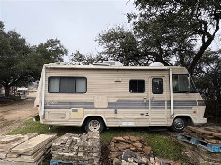 Where can I buy a 1986 Winnebago chieftain?