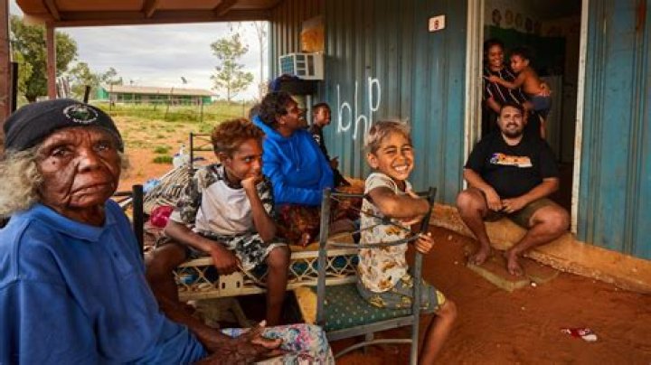 Why do Aboriginal people not wear shoes?
