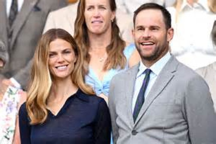 Why is Brooklyn Decker famous?