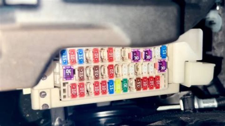 Why is fuse box making a clicking noise?